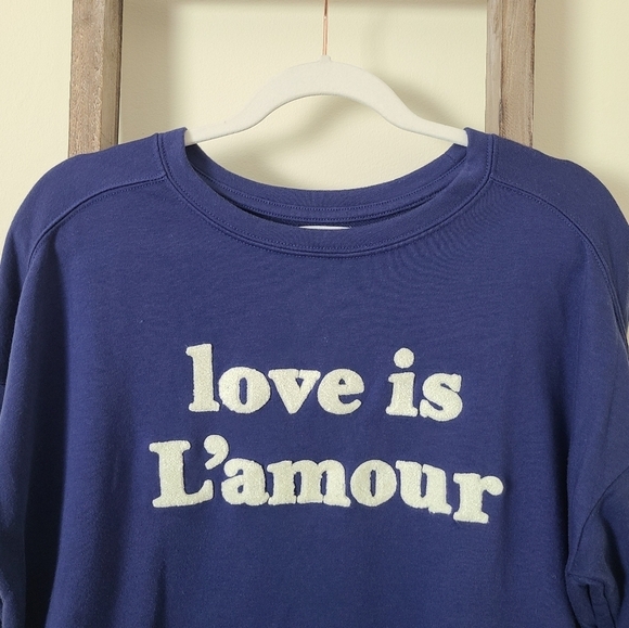 ⭐️40% Off⭐️ Old Navy Crewneck Love is L'Amour Sweatshirt - Picture 4 of 7